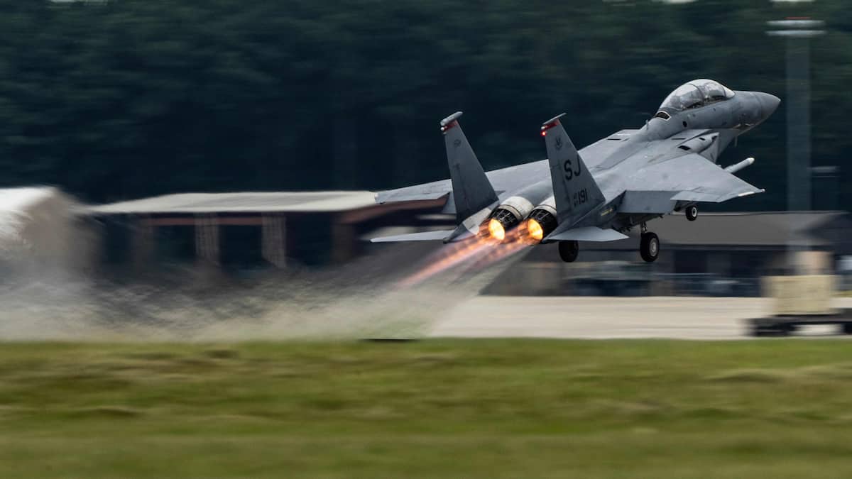 Aviateur américain secouru par les États-Unis en Iran: un «exploit militaire et technique»