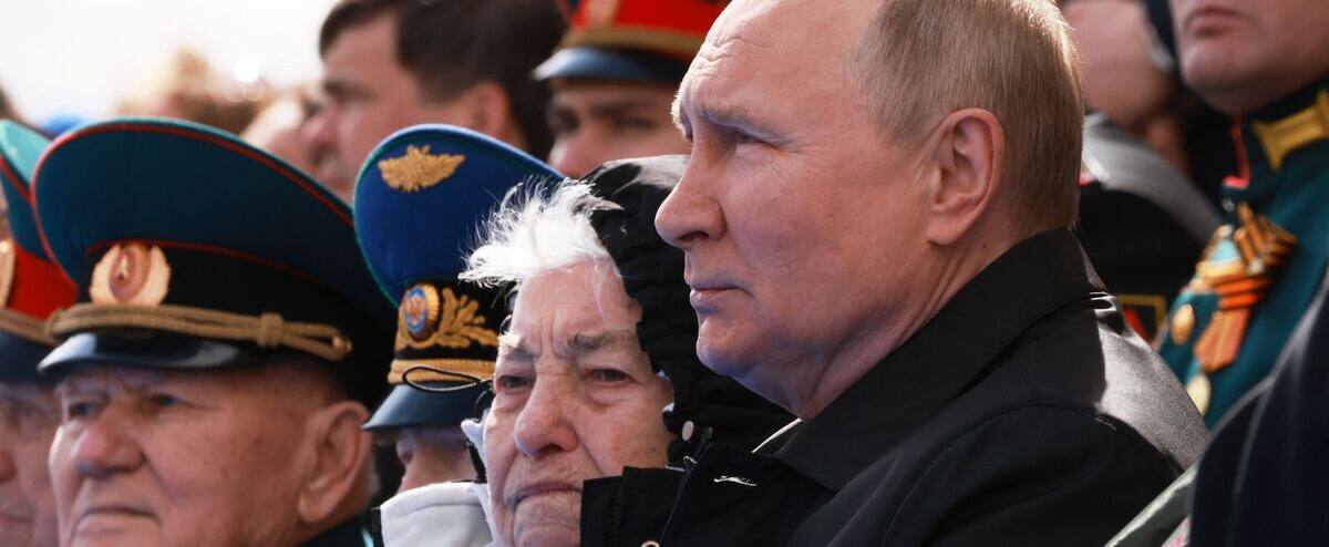 Ukraine: la Russie se défend, affirme Poutine, célébrant la défaite nazie de 1945