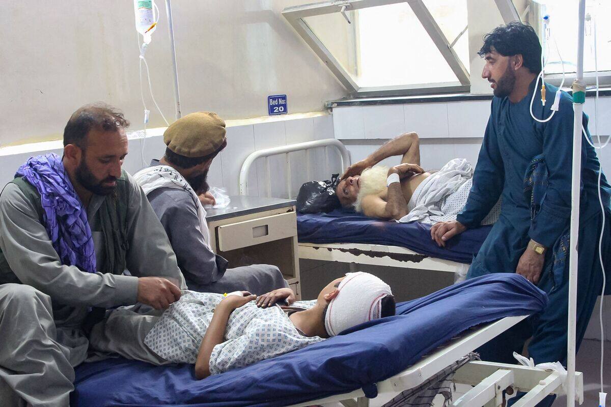 Plus de 800 morts et 2700 bless&eacute;s dans un s&eacute;isme en Afghanistan