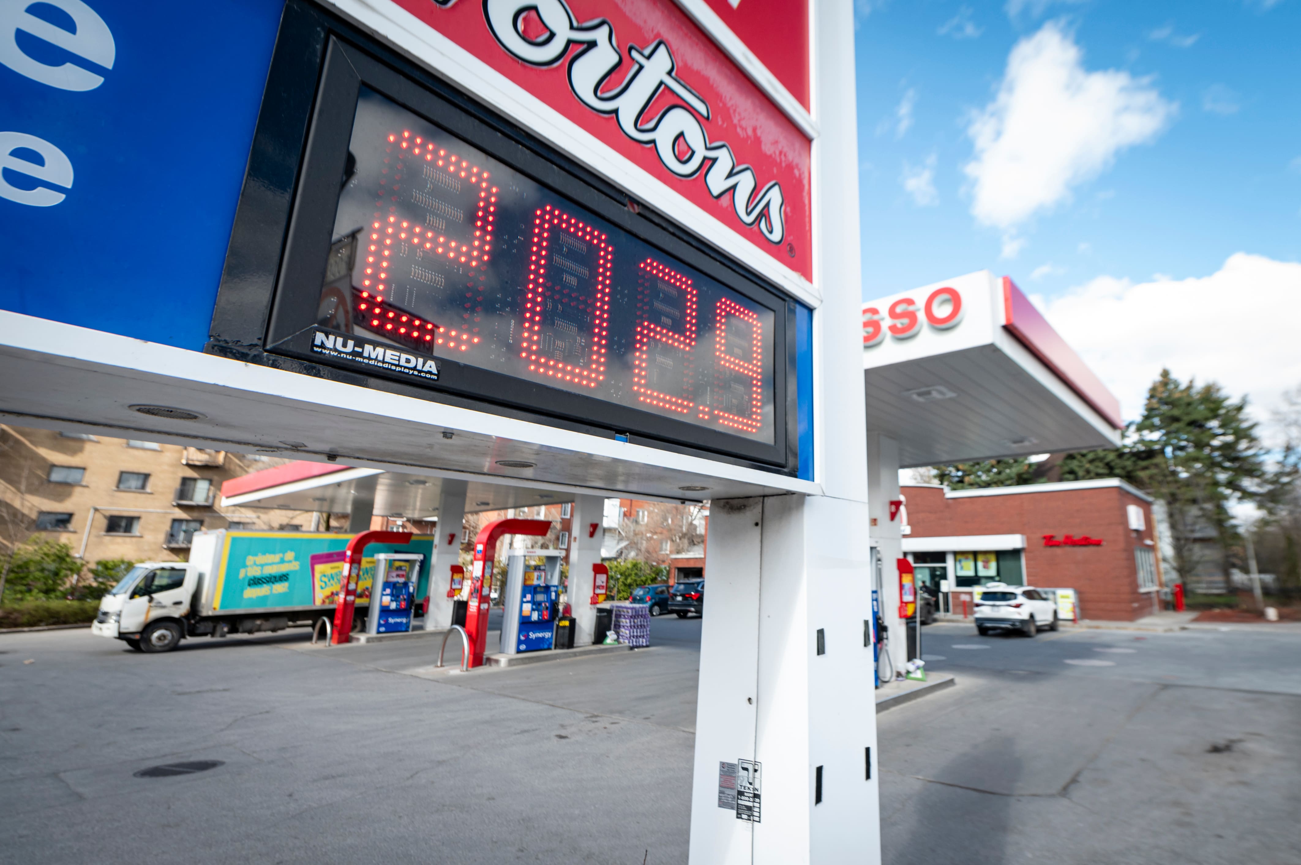 L’essence à plus de 2$ le litre à certains endroits vendredi