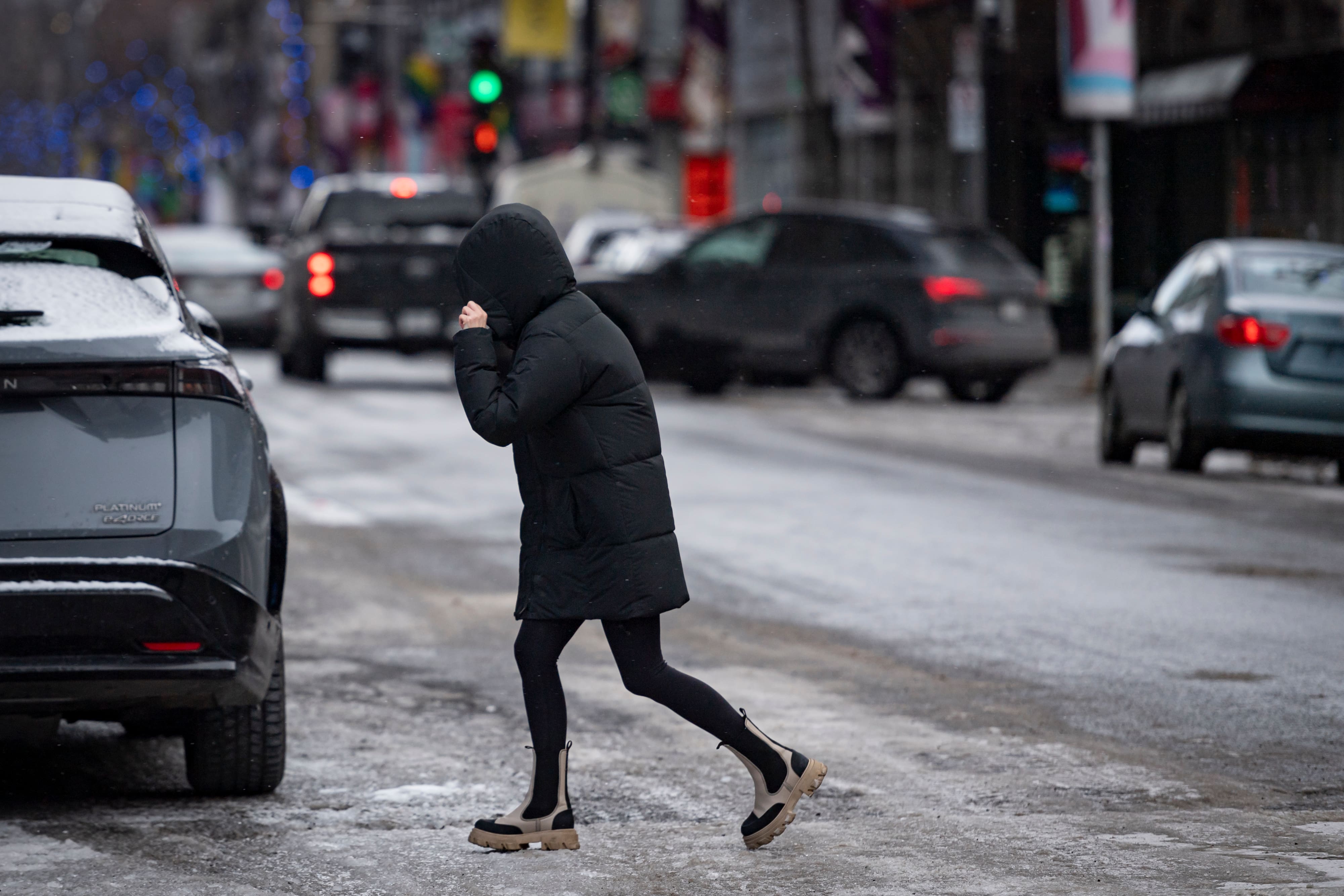 Plus de 30 000 foyers toujours priv&eacute;s d'&eacute;lectricit&eacute; apr&egrave;s les forts vents de mardi