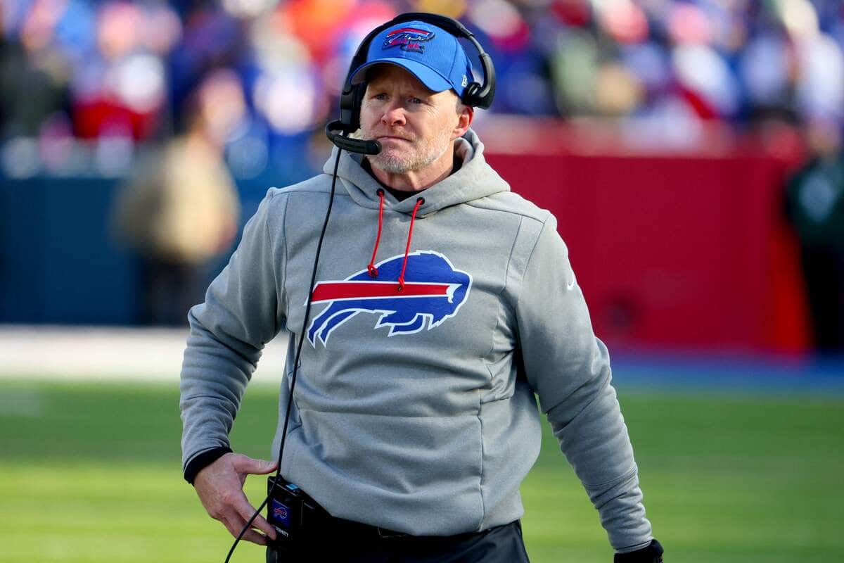 Les Bills n’avaient pas le choix de congédier leur entraîneur-chef