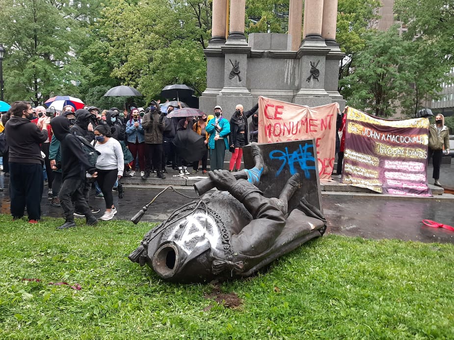Image principale de l'article Le déboulonnage de statues n’est «pas acceptable»