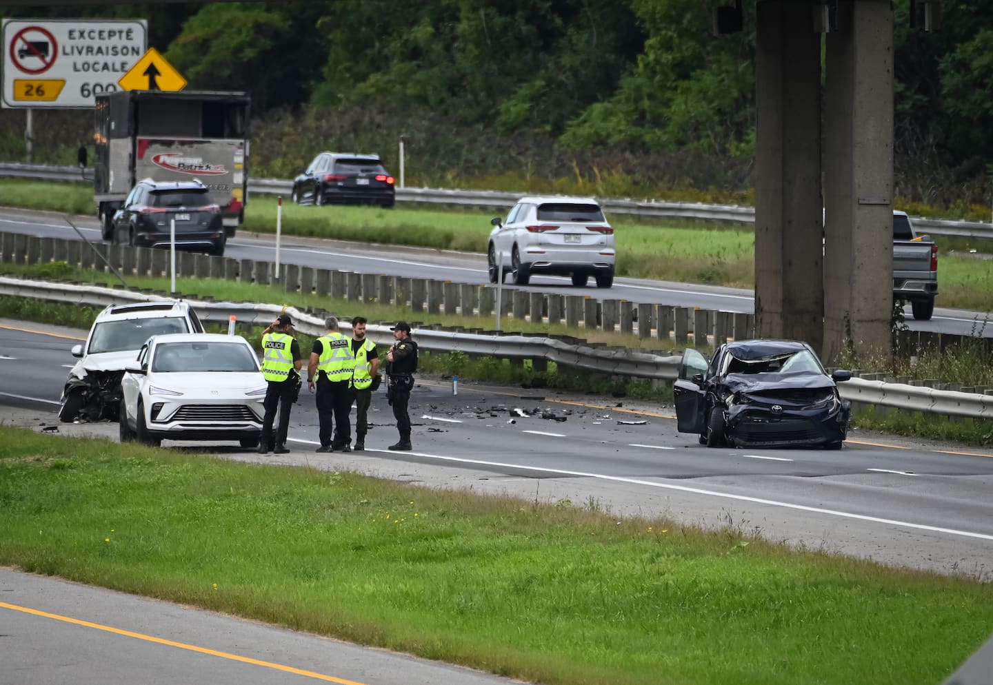 Un jeune homme perd la vie après être sorti de son véhicule accidenté