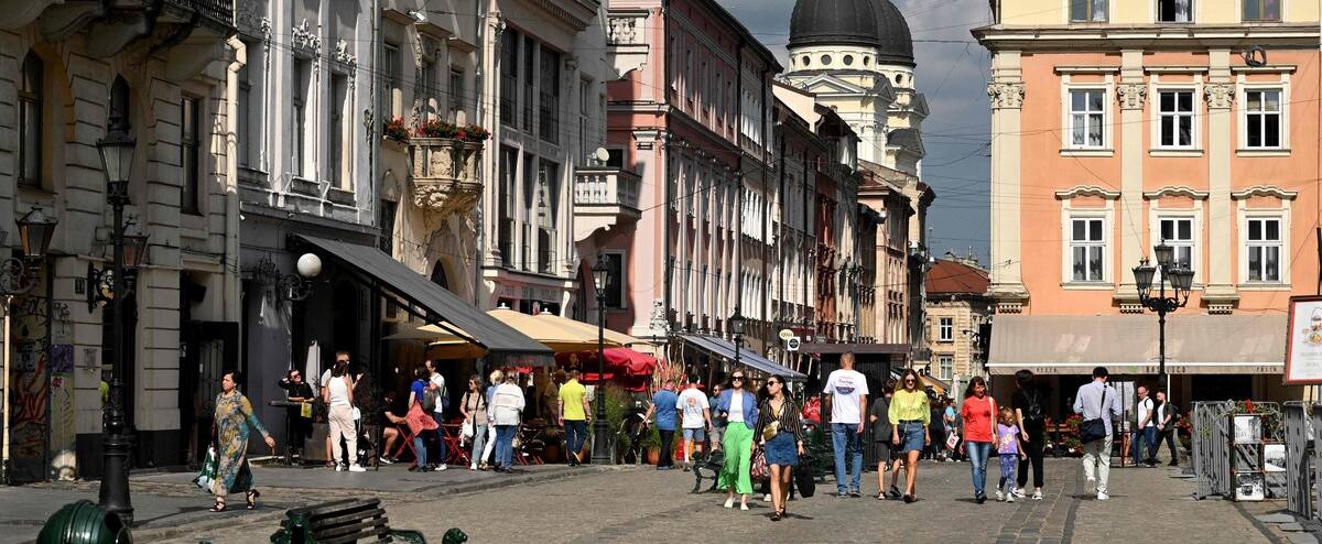 Une attaque de drones à Lviv, en Ukraine, ainsi que des explosions