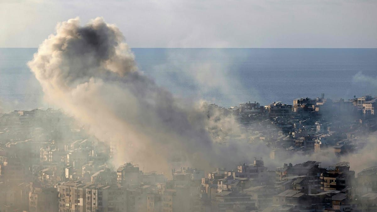 Coincés au Moyen-Orient: des milliers de Canadiens demandent l'aide d'Ottawa pour fuir la région