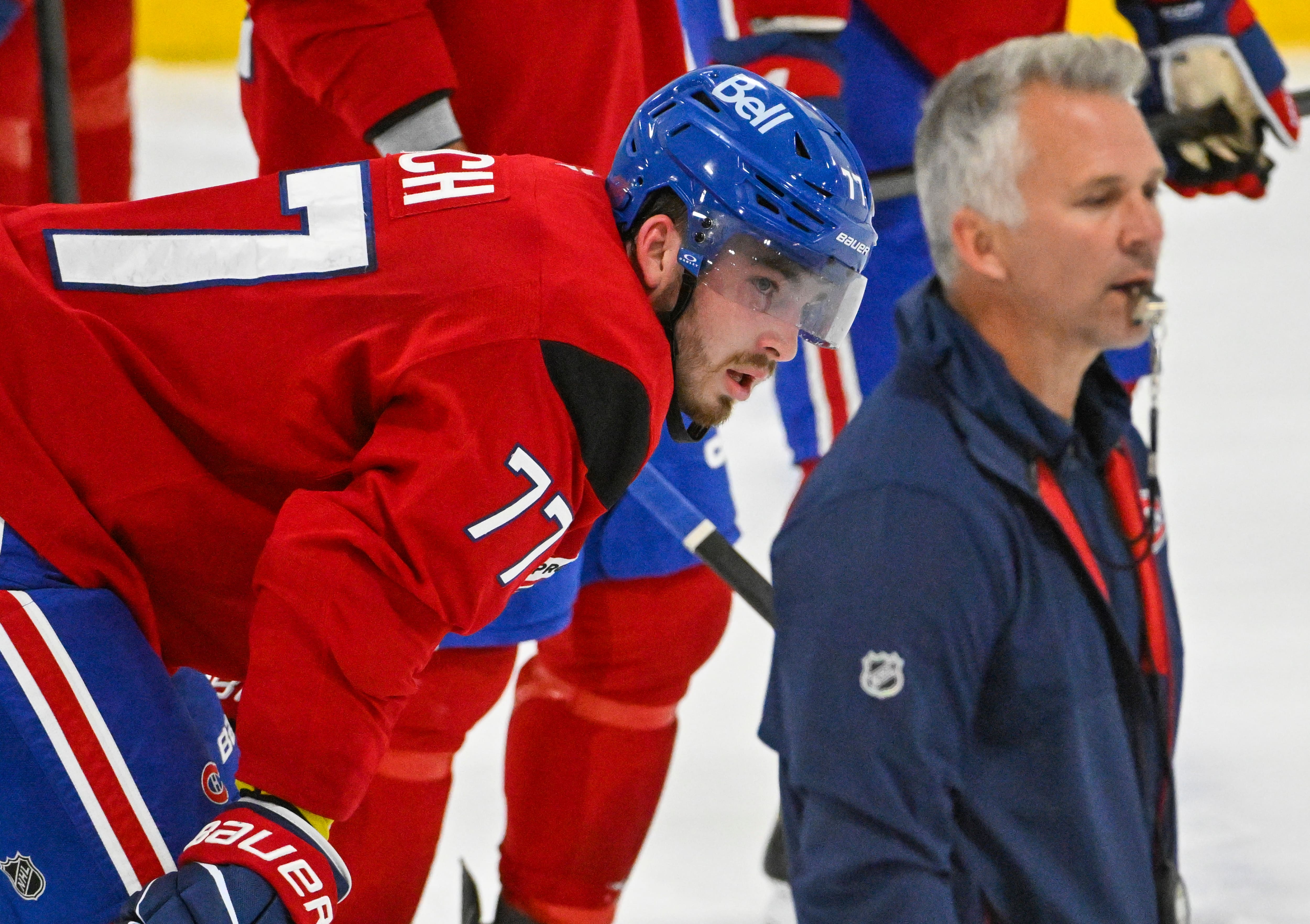 Voici pourquoi Kirby Dach pourrait intéresser les Oilers