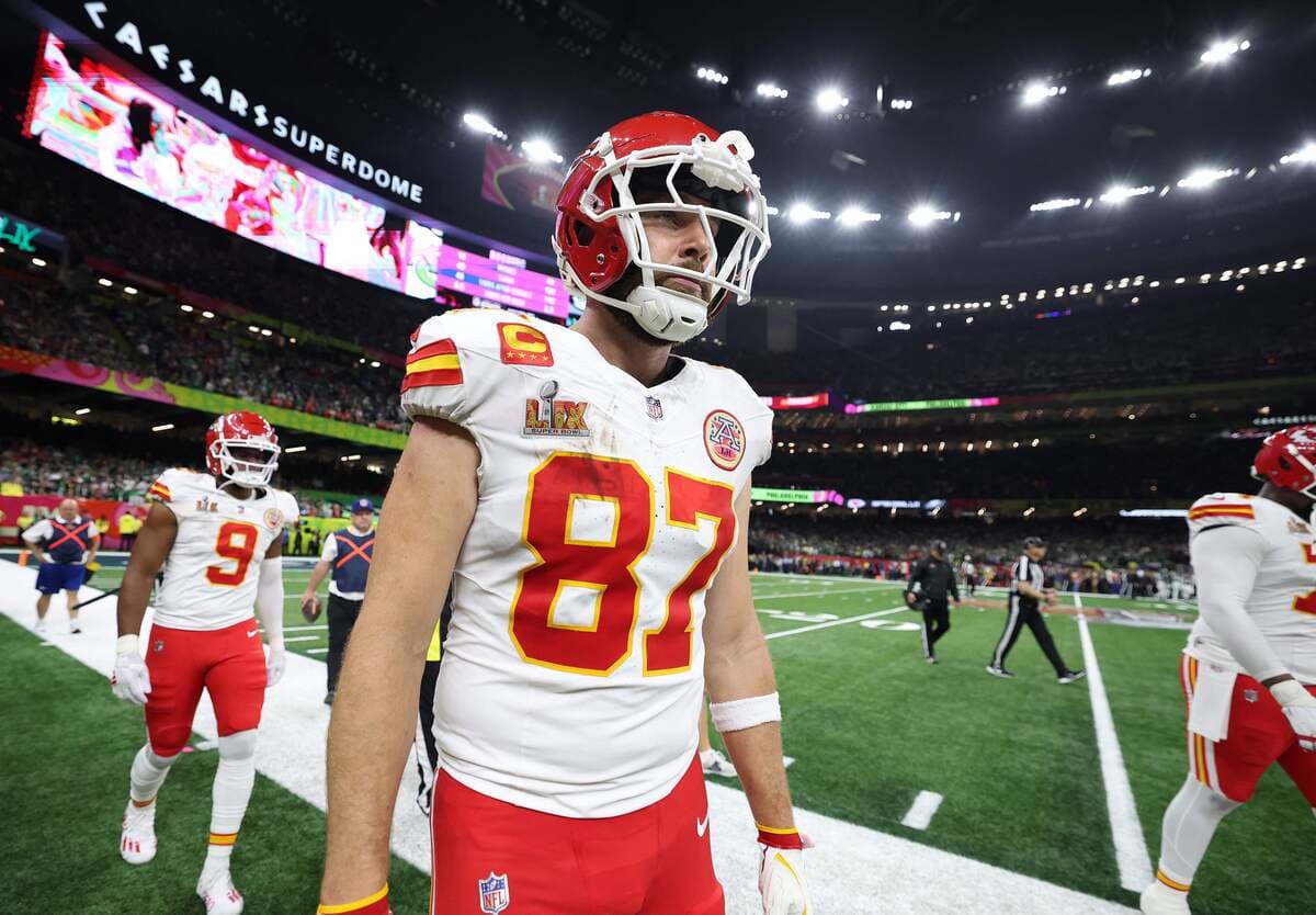 NFL les Chiefs veulent que Kelce se décide avant cette date TVA Sports