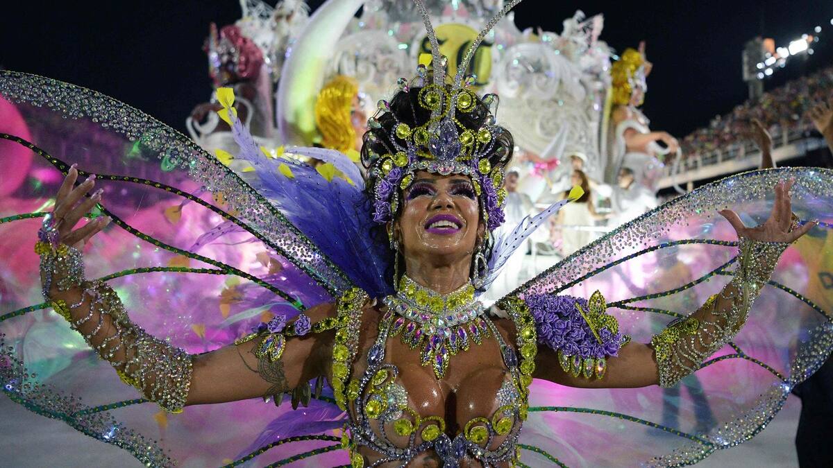 Un carnaval de Rio féérique pour enterrer la COVID
