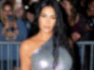 Kim Kardashian regrette d’avoir porté ce look