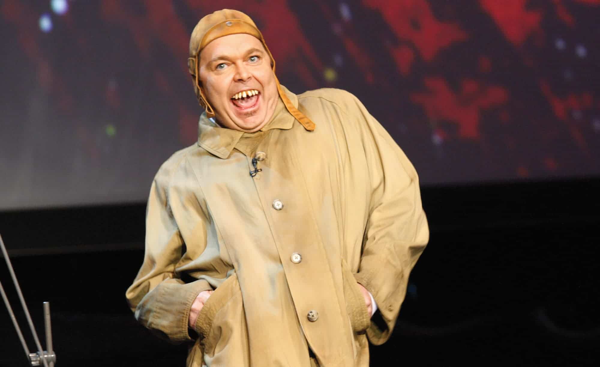 Déjà comme humoriste, Jean-Michel était reconnu pour ses personnages colorés. «Au départ, je me cachais derrière eux. Après, quand j’ai commencé à être moi-même sur scène, j’ai réalisé que je pouvais être drôle moi aussi!» a-t-il déjà dit en entrevue pour notre magazine.