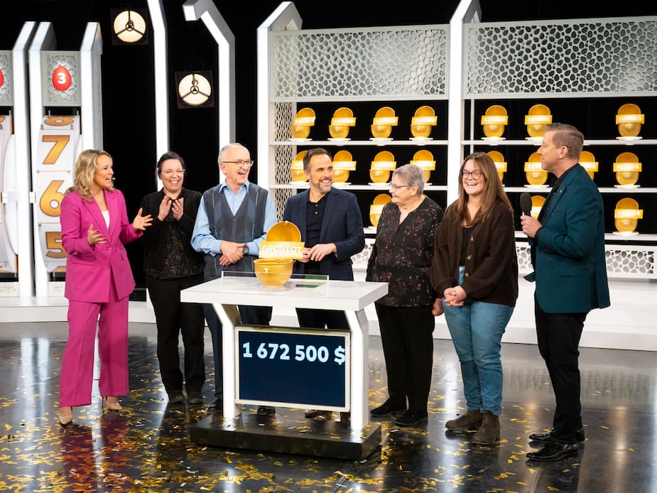Jacques Sénécal won the jackpot on the show “La goose aux oeufs d’or” with egg number seven, on February 25, 2024.