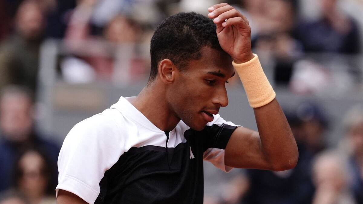 Éliminé en ronde des 16 à Roland-Garros: diminué physiquement contre Carlos Alcaraz, Félix Auger-Aliassime plie bagage