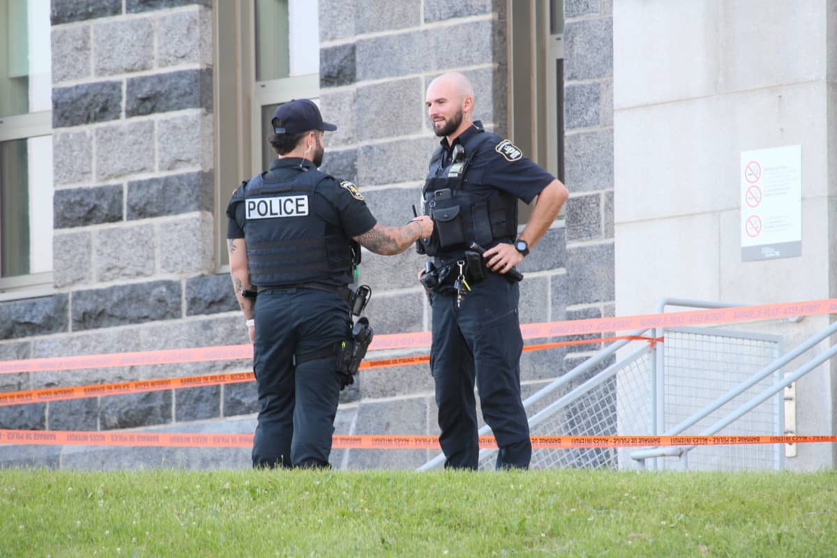 Agression arm&eacute;e &agrave; Qu&eacute;bec: un homme de 32 ans arr&ecirc;t&eacute; pr&egrave;s de l&rsquo;IUSMQ