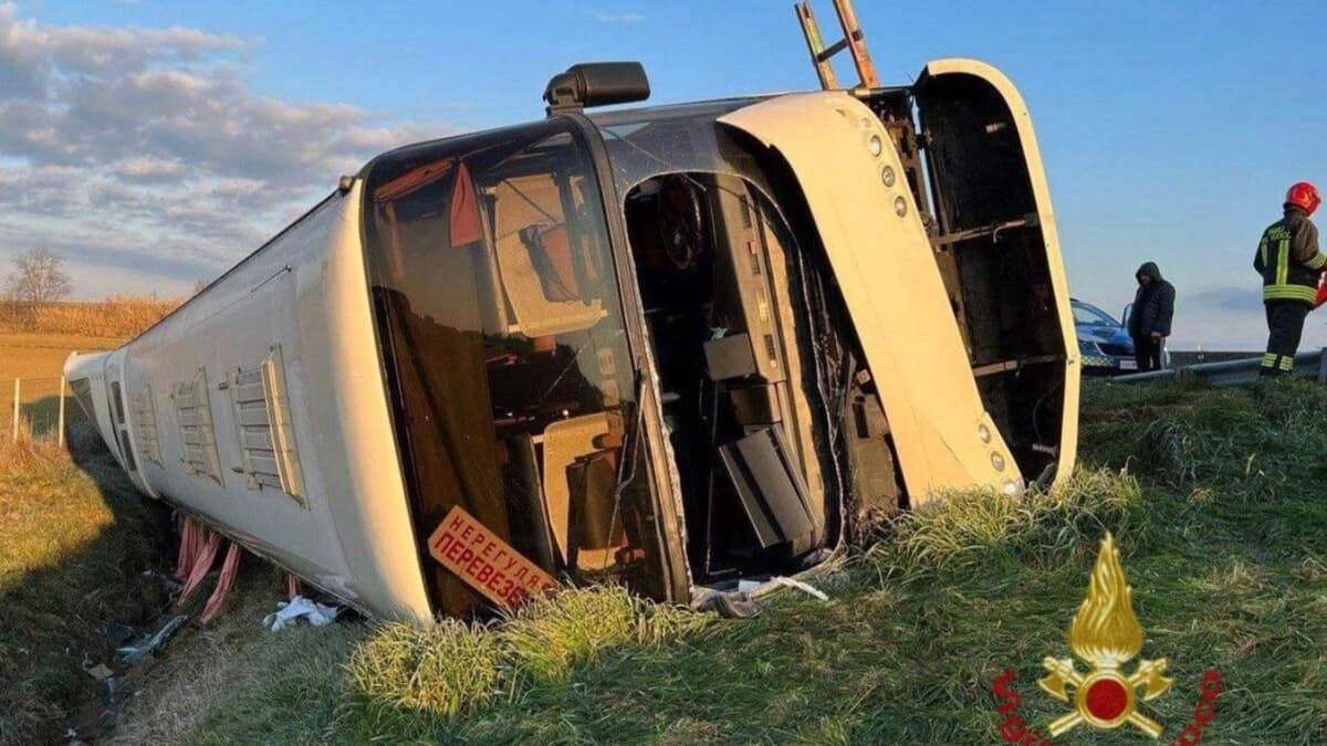 Italie: un mort dans un accident d'autocar transportant des Ukrainiens