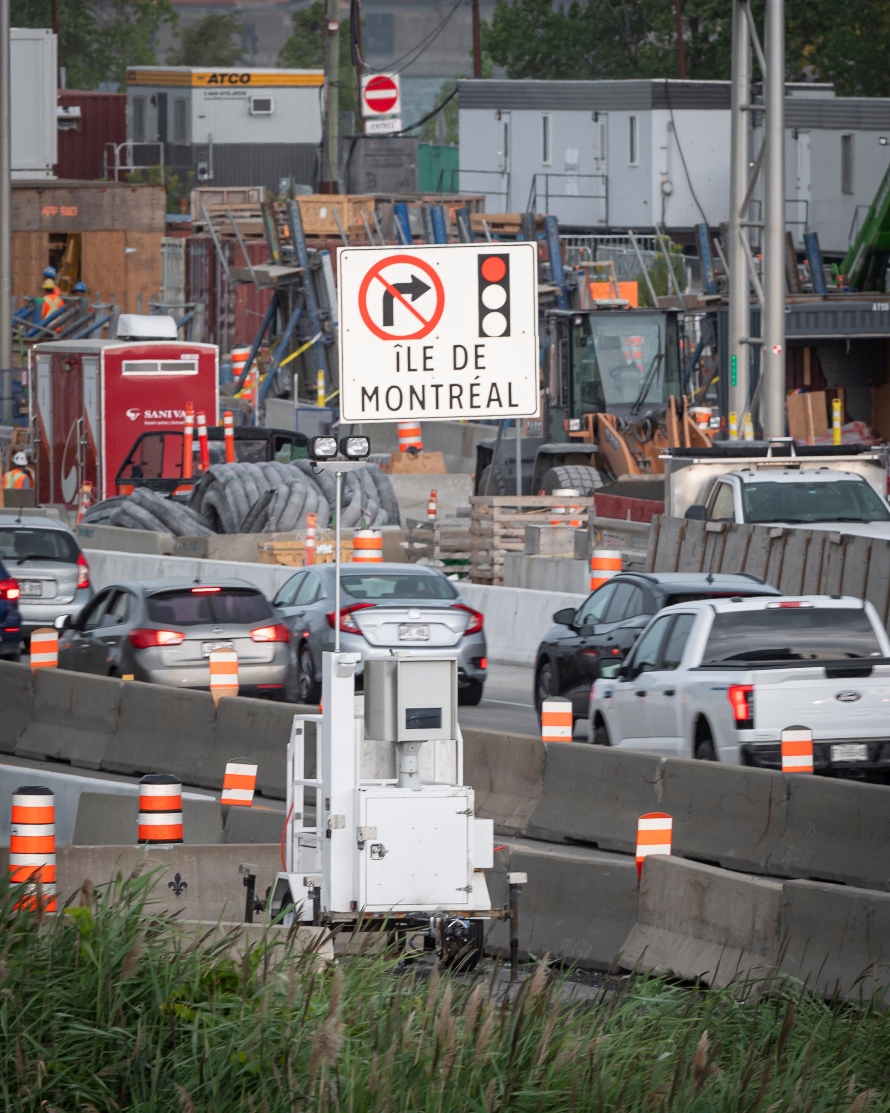 «Ça a scrappé notre été»: les travaux du tunnel Louis-Hippolyte-La Fontaine bouleversent le quotidien des résidents