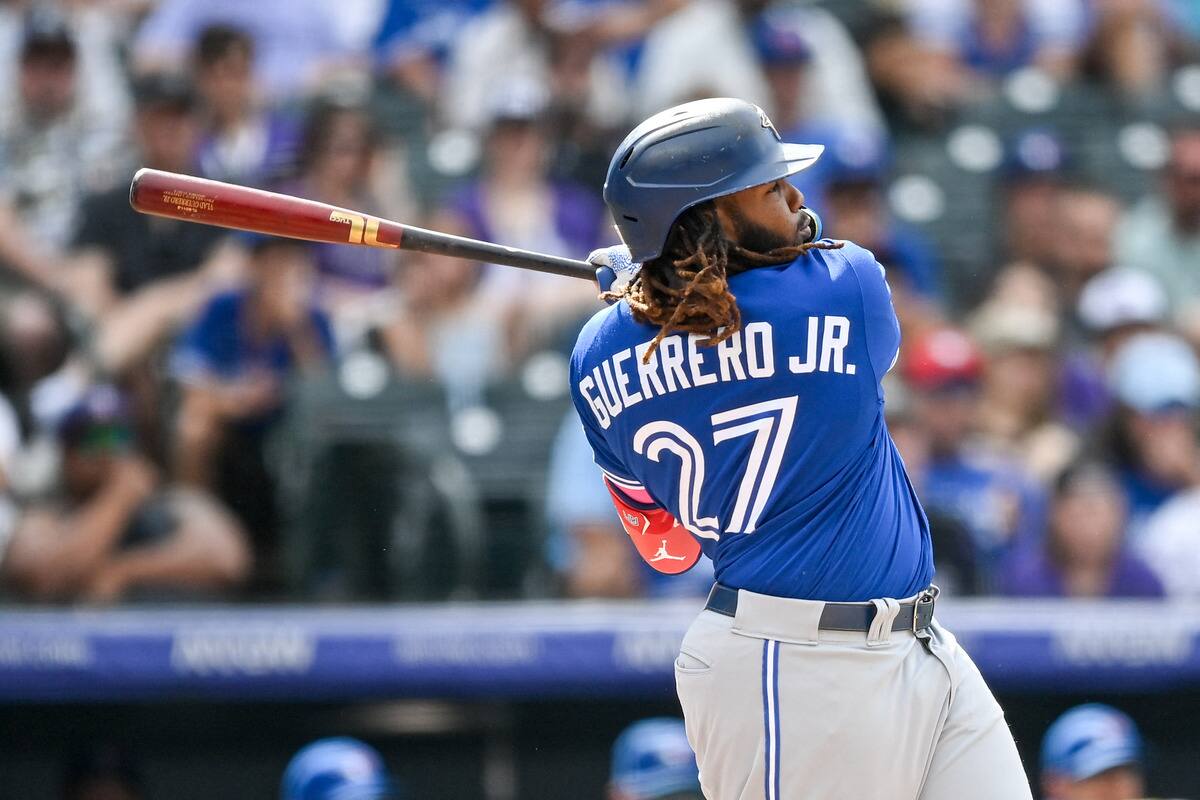 a-rain-delay-benefiting-the-jays-giftintime-ca