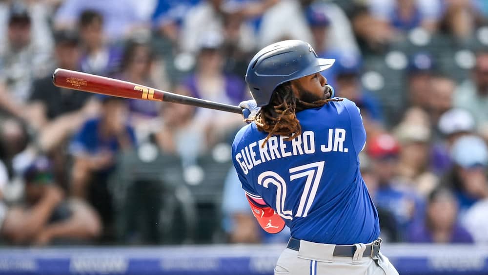 A Rain Delay Benefiting The Jays GiftIntime ca a-rain-delay-benefiting-the-jays-giftintime-ca