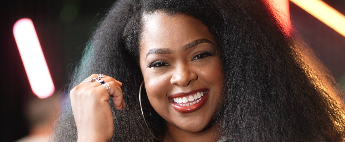 «J'ai les larmes qui viennent facilement» : Mel Charlot, la nouvelle maître de «Révolution»