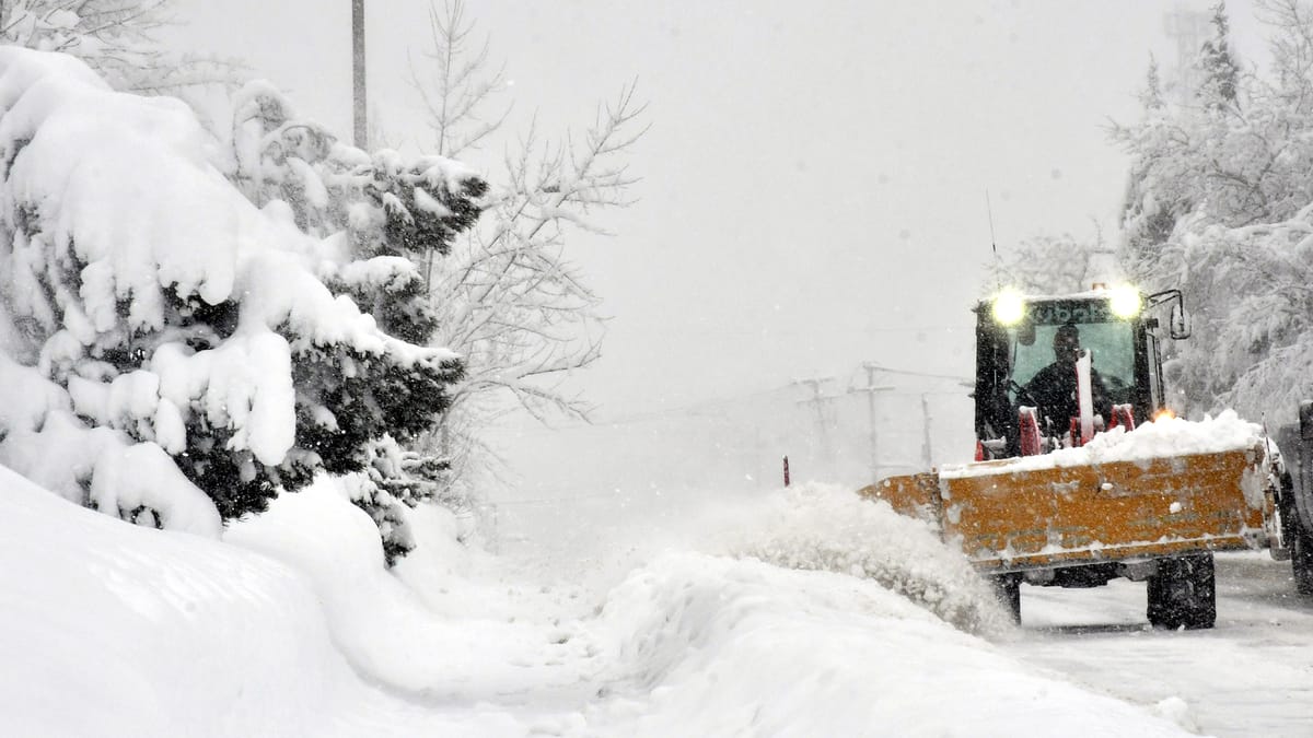 La tempête sera «majeure» et potentiellement «dangereuse et paralysante ...