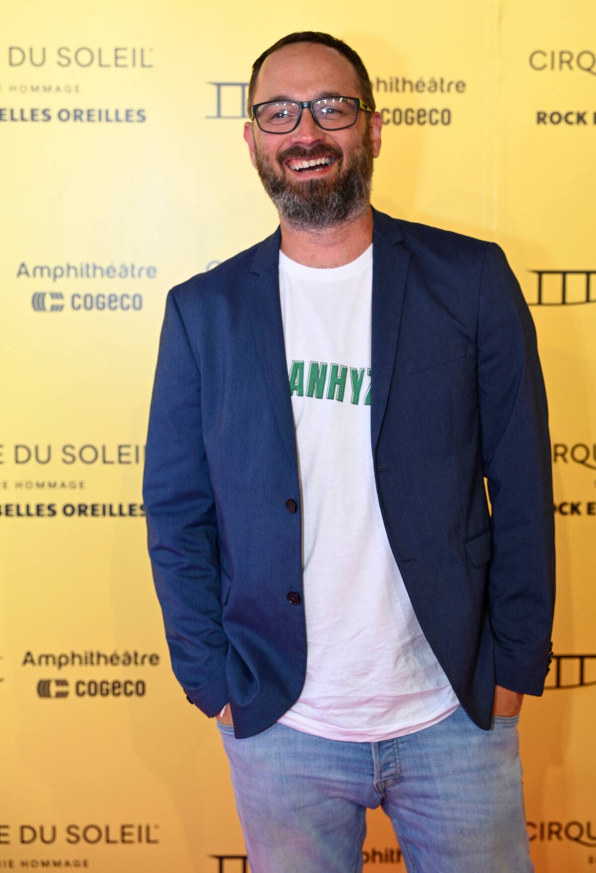 [PHOTOS]  Descubre los looks veraniegos de nuestras estrellas en la alfombra roja del espectáculo homenaje a RBO firmado por el Cirque du Soleil 