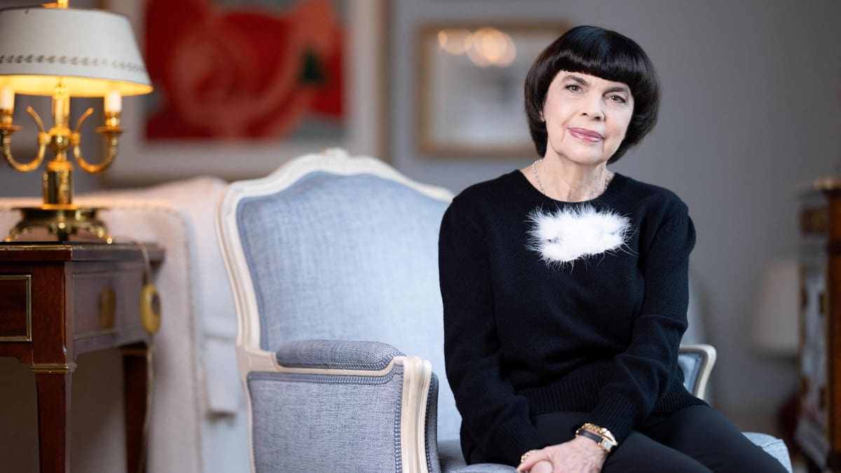 «Le Québec m’a toujours accueillie à bras ouverts»: la chanteuse française Mireille Mathieu revient au Québec avec une première tournée en plus de 35 ans