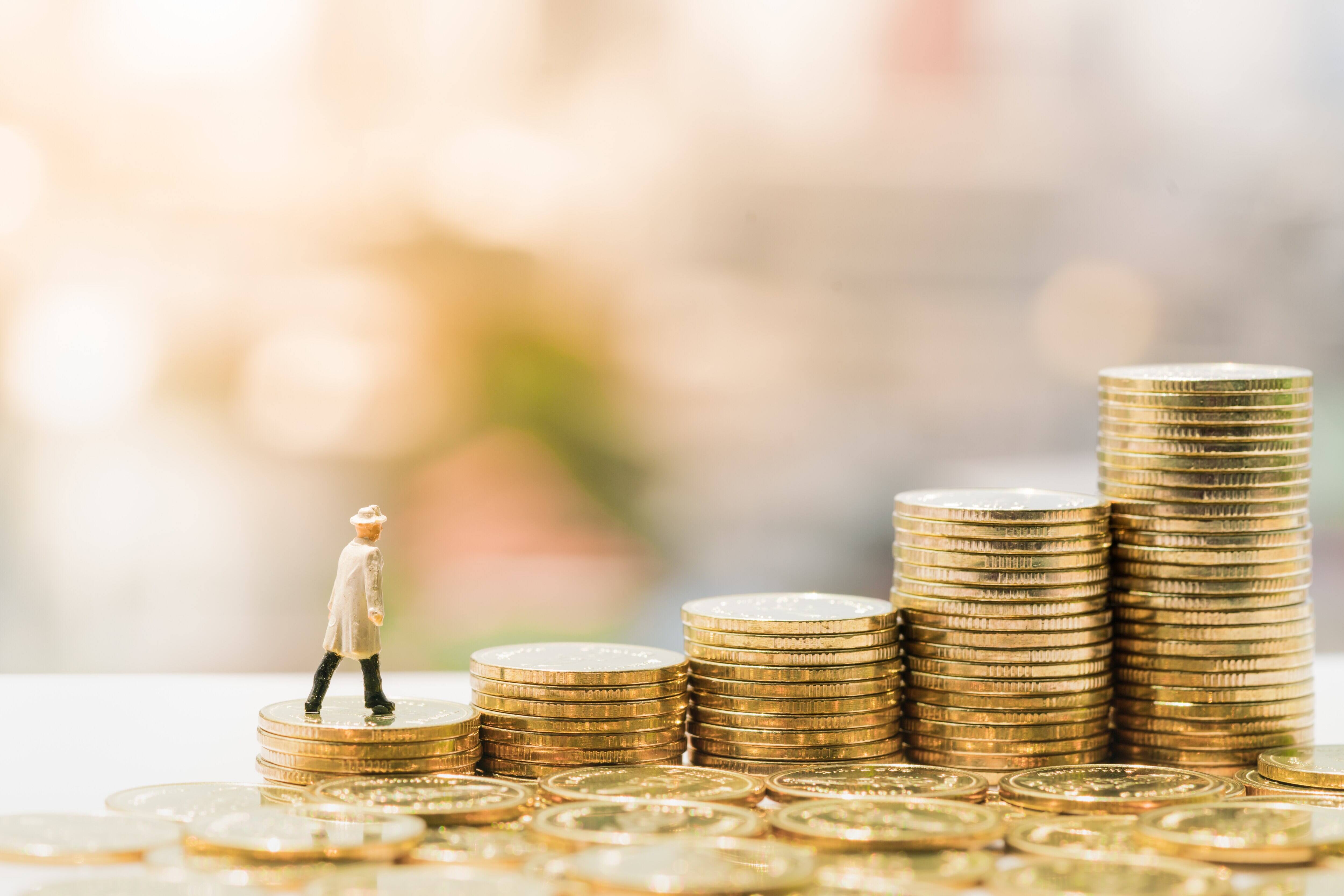 Les Canadiens envisagent une inflation importante, mais des salaires stables