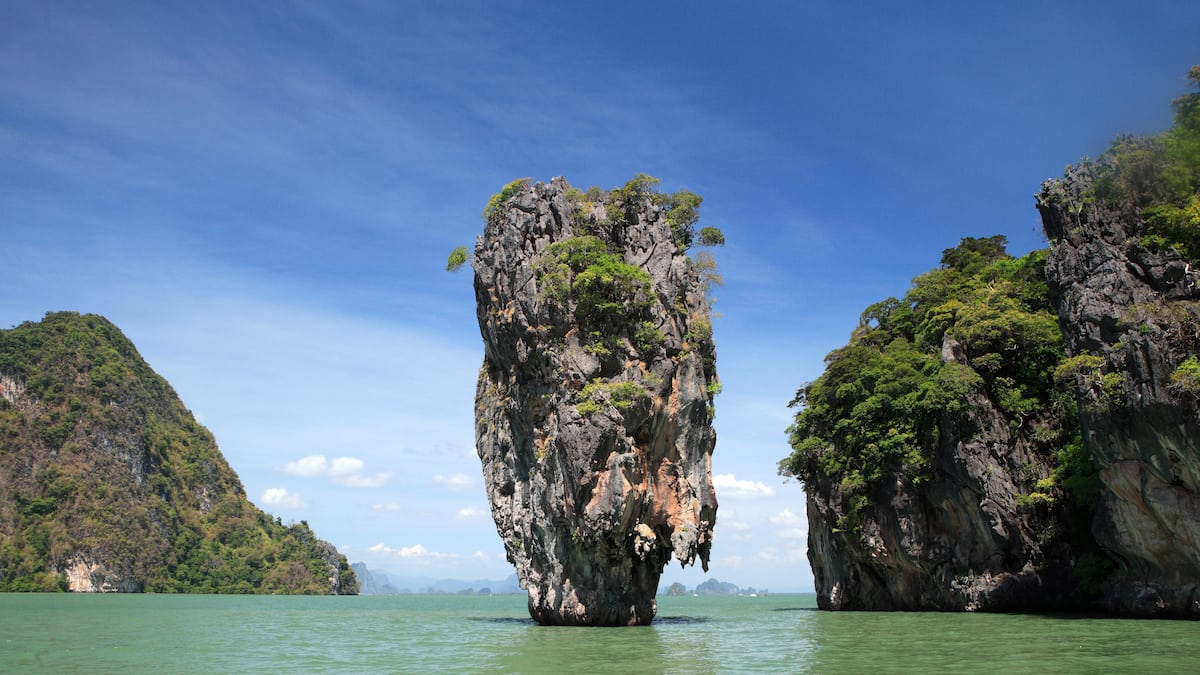 Thaïlande: des plages de Phuket polluées par une marée noire
