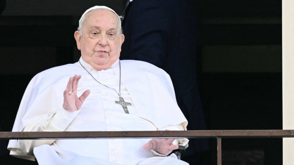 Le pape François est rentré au Vatican après plus de cinq semaines à l’hôpital