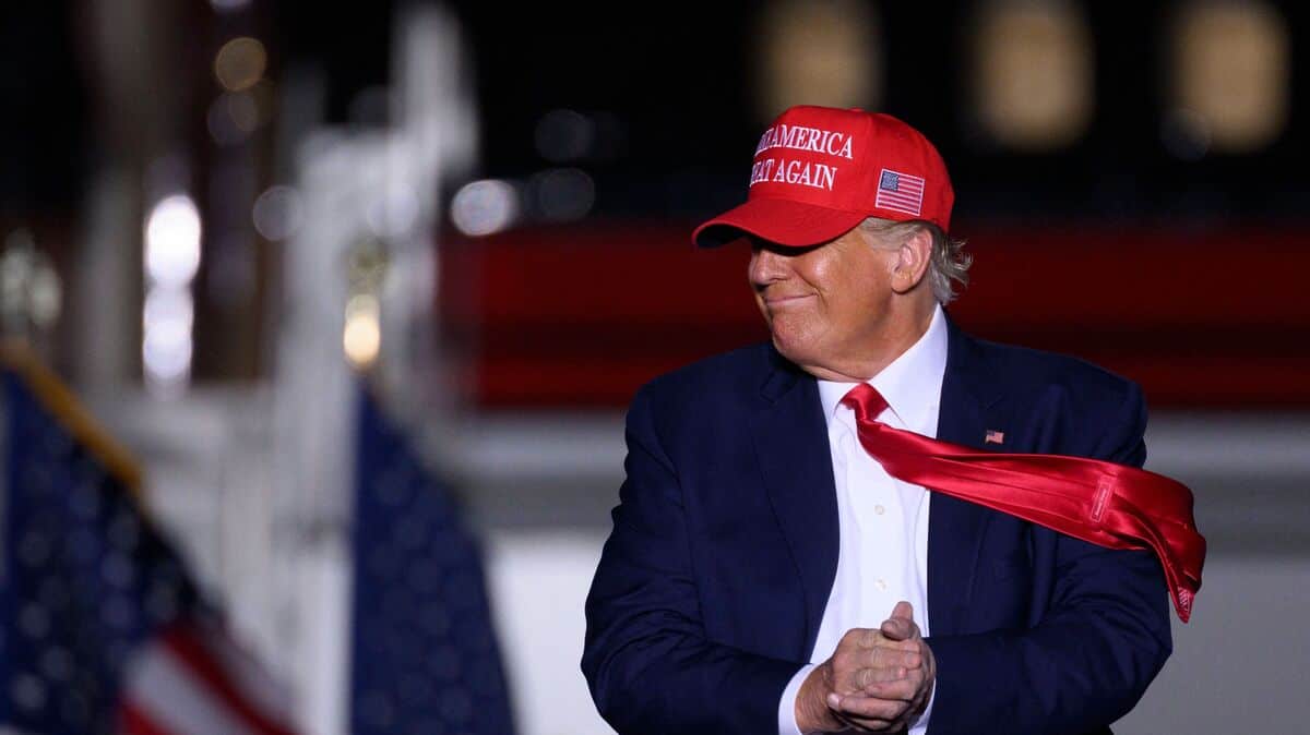 Redouble Avec 2024 en ligne de mire, Trump redouble de désinformation sur les ...