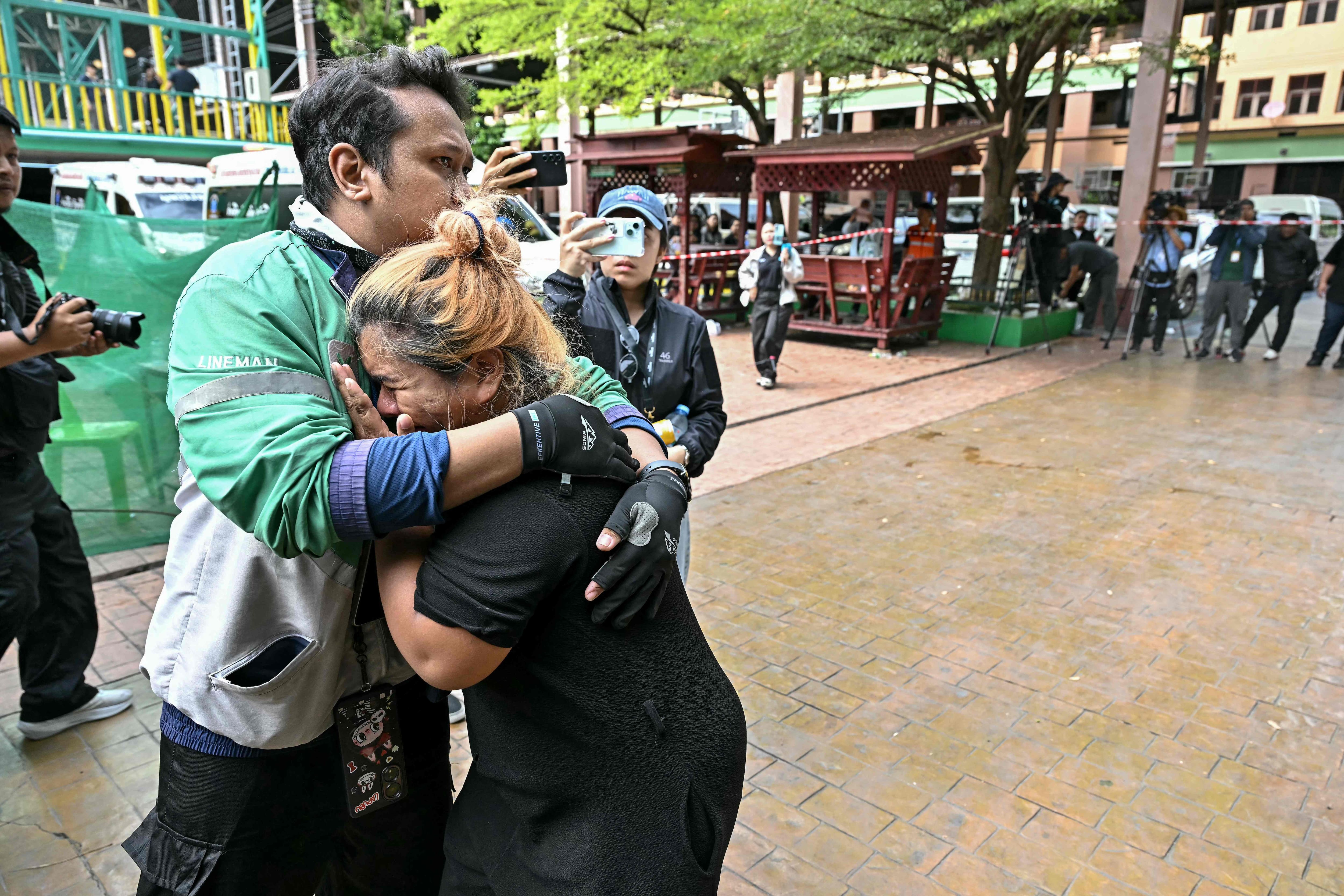 Un ado tue ses grands-parents puis six personnes dans son école en Thaïlande
