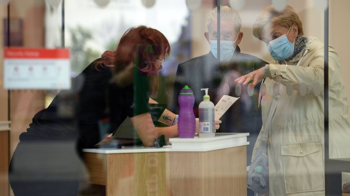 Quebec reports more than 1,000 cases 1