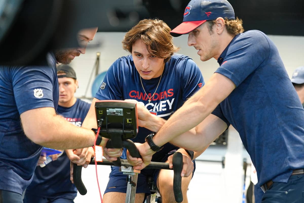 CH : David Reinbacher se d&eacute;veloppe &agrave; une vitesse vertigineuse