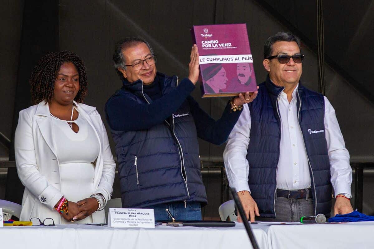 Colombie: des dissidents des FARC menacent de faire &laquo; &eacute;chouer &raquo; la COP16 de Cali