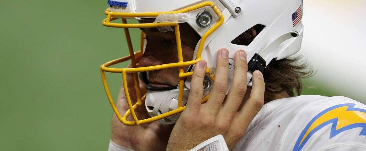 Chargers escape game against Saints 1