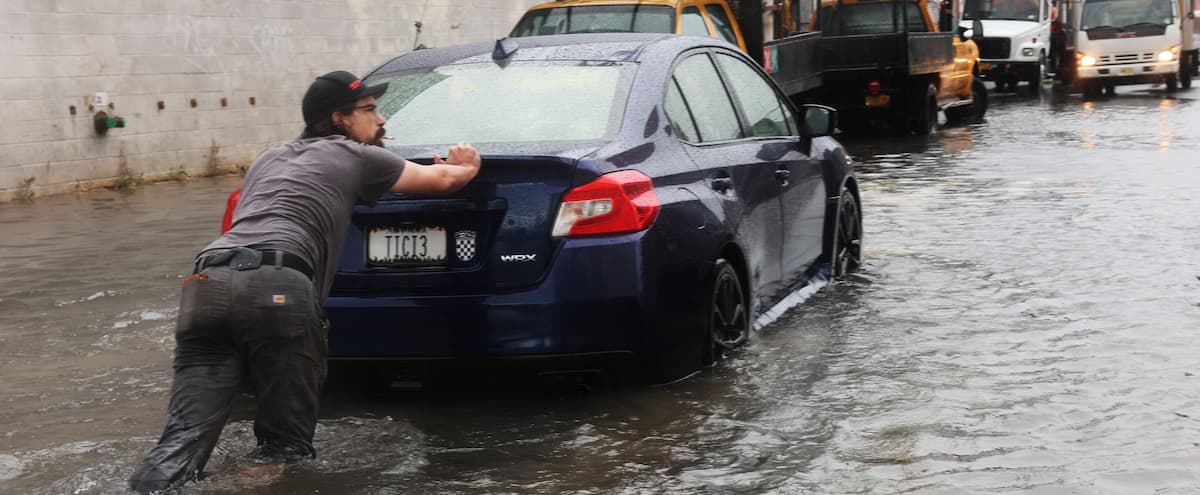 EN IMAGES | New York inondée par des pluies torrentielles, son métro en partie paralysé