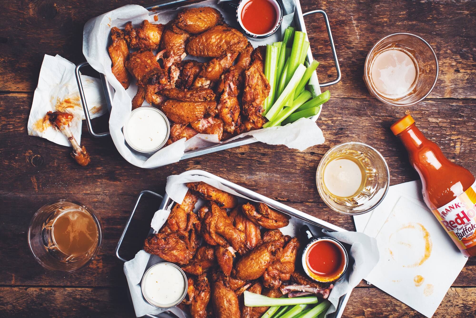 Trois recettes d&rsquo;ailes de poulet pour le Super Bowl
INGR&Eacute;DIENTS
M&Eacute;THODE
INGR&Eacute;DIENTS
M&Eacute;THODE
INGR&Eacute;DIENTS
M&Eacute;THODE