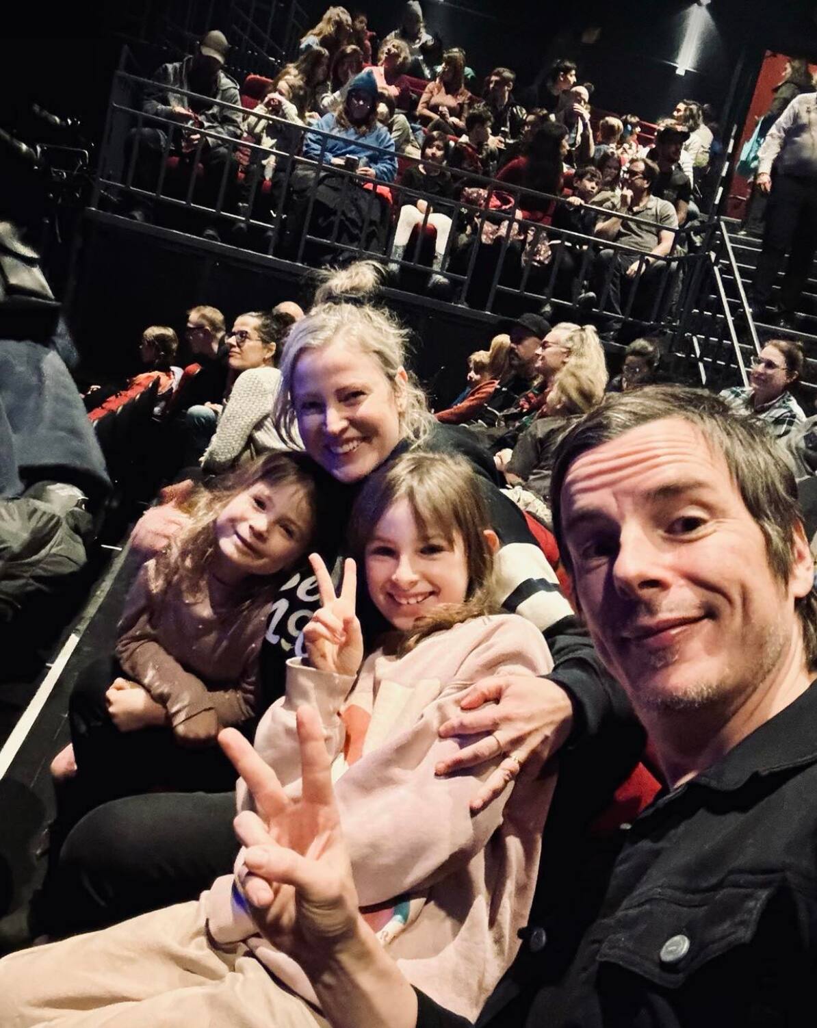 Unis par la musique: ces familles passionnées de concerts partagent ...
