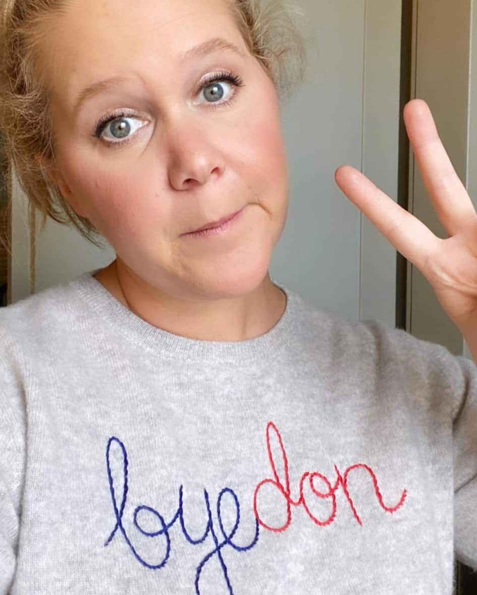 Une photo de sa cicatrice de césarienne