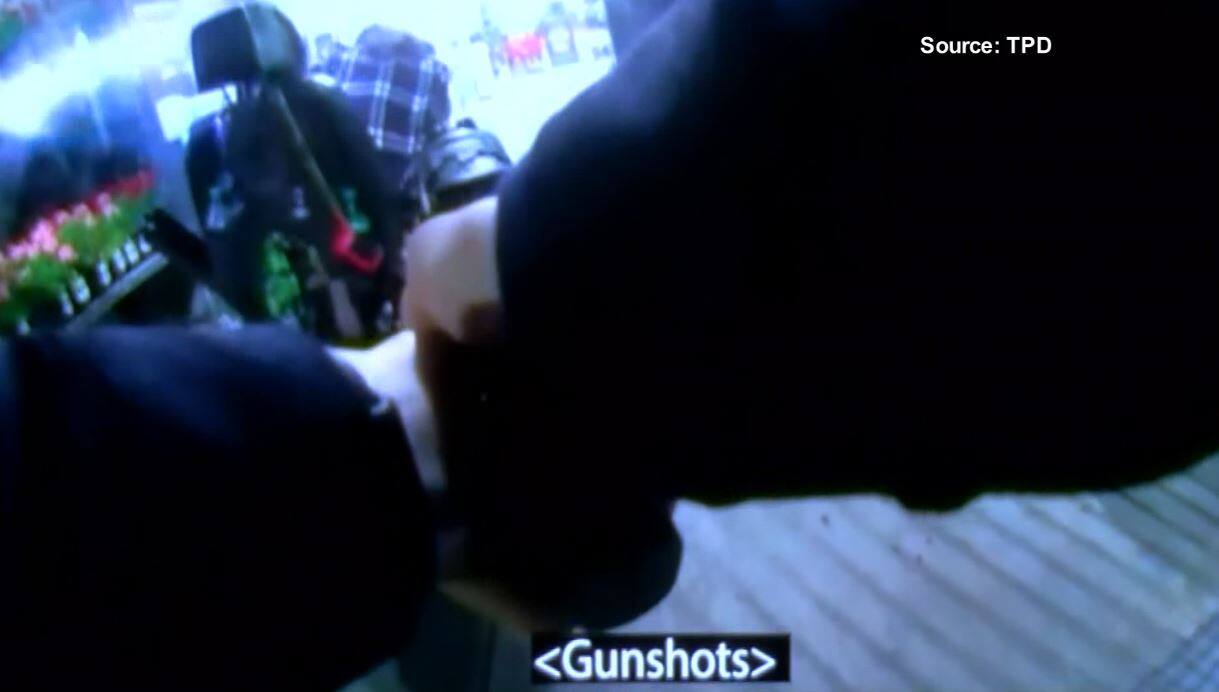 Tu&eacute; de neuf balles pour avoir tourn&eacute; le dos &agrave; un policier en fauteuil roulant