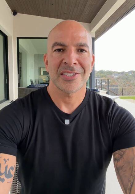 Un m&eacute;decin influenceur quitte CBS en raison de ses &eacute;changes avec Epstein