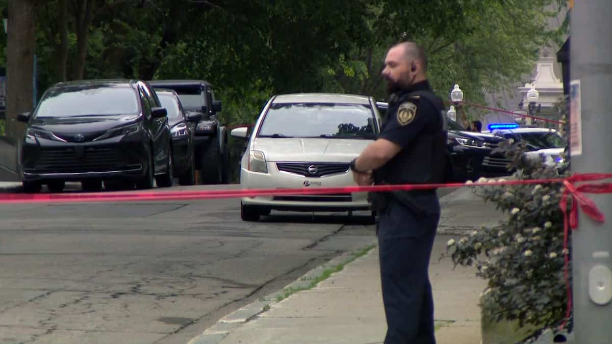 Opération policière à cause d'un véhicule mal stationné