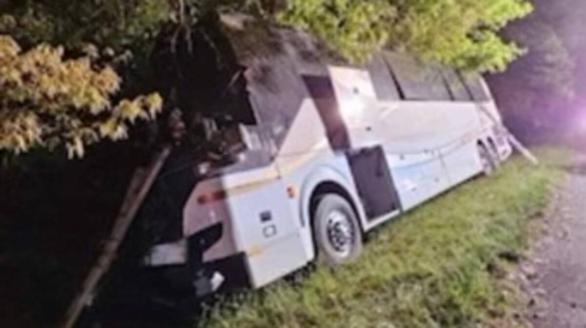 Des jeunes québécois dans un accident d’autobus en Virginie: le chauffeur formellement accusé