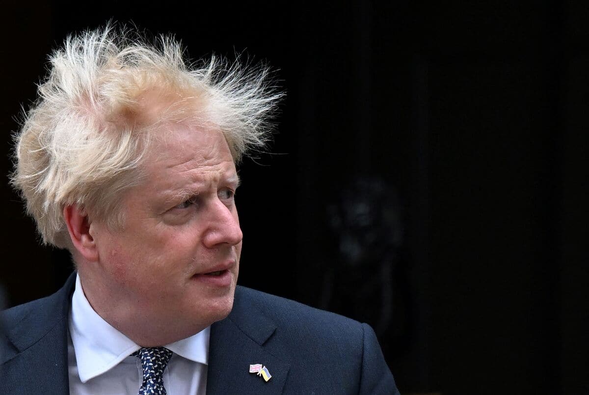 Les man&oelig;uvres ont commenc&eacute; pour remplacer Boris Johnson, pressions pour un d&eacute;part imm&eacute;diat