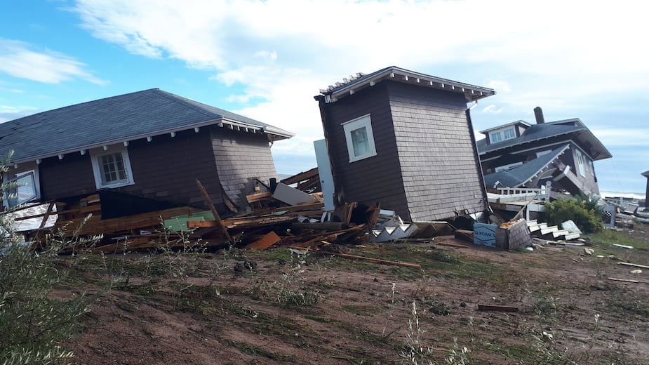 Image principale de l'article Une maison célèbre de Gaspésie part avec l'ouragan