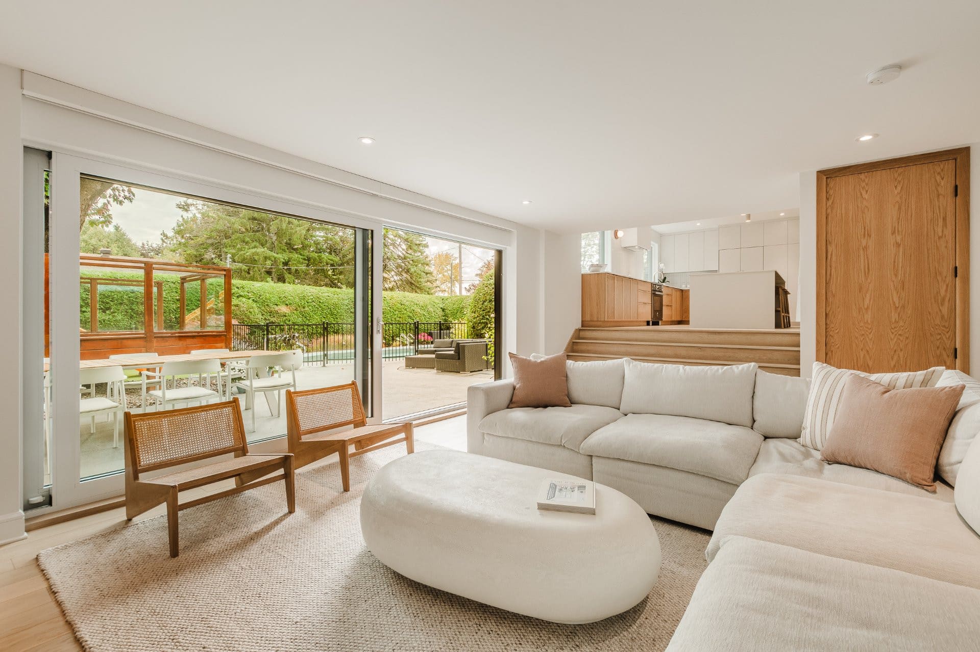 Une maison moderne rénovée pour 1 398 000$