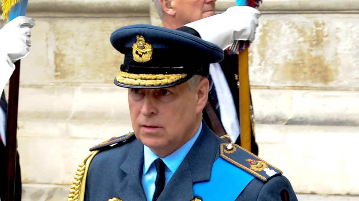 Affaire Epstein: l'ex-prince Andrew devrait témoigner aux États-Unis, affirme Keir Starmer