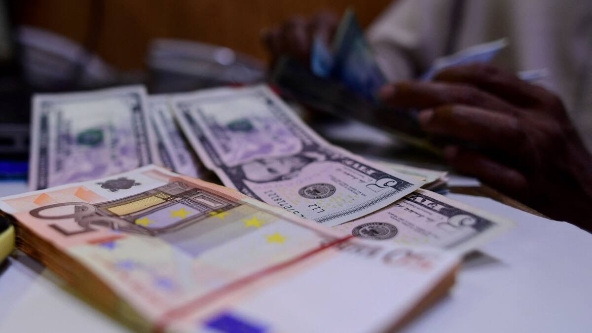 La vente des devises étrangères suspendue jusqu'au 9 septembre en Russie