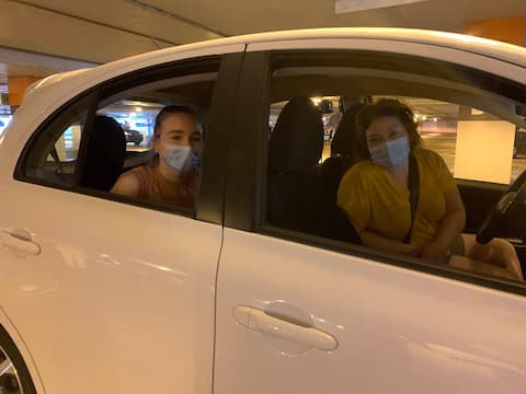 Car vaccination at PEPS at Université Laval.