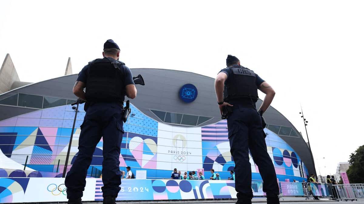 Un garçon de 11 ans poignardé à mort sur un terrain de soccer